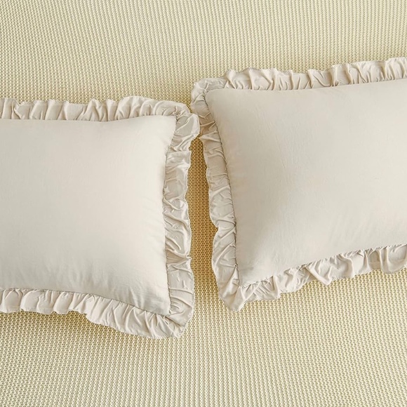 Merryword Beige Pillowcases Ruffled Pillow Shams Beige Grey - Standard Size - Picture 1 of 2